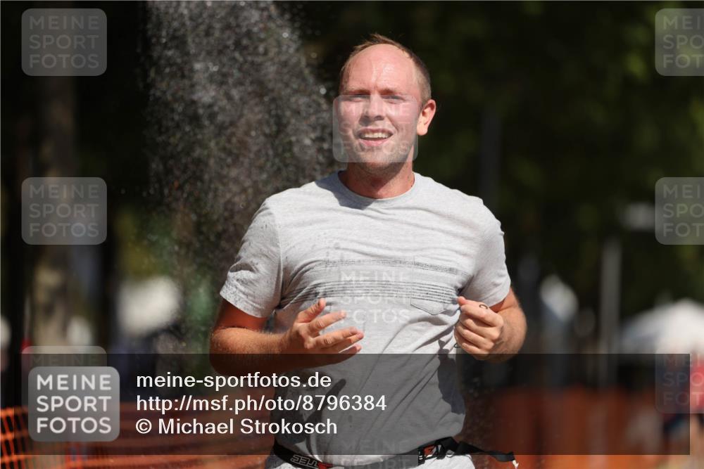 07.09.2025 - 19. Norderstedt Triathlon Michael Strokosch http://msf.ph/oto/8796384 07.09.2025 12:19:40 Laufen 801 meine-sportfotos.de