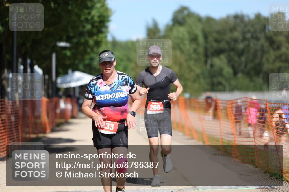 07.09.2025 - 19. Norderstedt Triathlon Michael Strokosch http://msf.ph/oto/8796387 07.09.2025 13:03:00 Laufen 159, 233, 266 meine-sportfotos.de