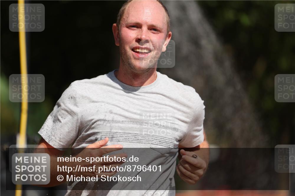 07.09.2025 - 19. Norderstedt Triathlon Michael Strokosch http://msf.ph/oto/8796401 07.09.2025 12:19:41 Laufen 801, 1265 meine-sportfotos.de