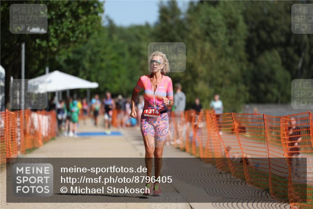07.09.2025 - 19. Norderstedt Triathlon Michael Strokosch http://msf.ph/oto/8796405 07.09.2025 11:54:59 Laufen 1314 meine-sportfotos.de