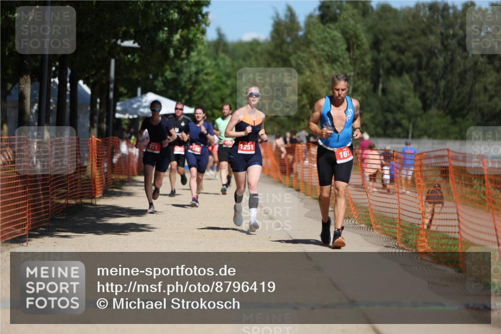 07.09.2025 - 19. Norderstedt Triathlon Michael Strokosch http://msf.ph/oto/8796419 07.09.2025 13:03:17 Laufen 161, 721, 1251, 1345 meine-sportfotos.de