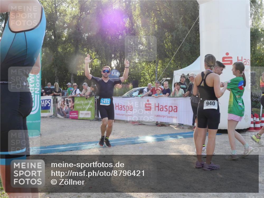 07.09.2025 - 19. Norderstedt Triathlon Zöllner http://msf.ph/oto/8796421 07.09.2025 17:14:30 Ziel 940, 1435, 1472 meine-sportfotos.de