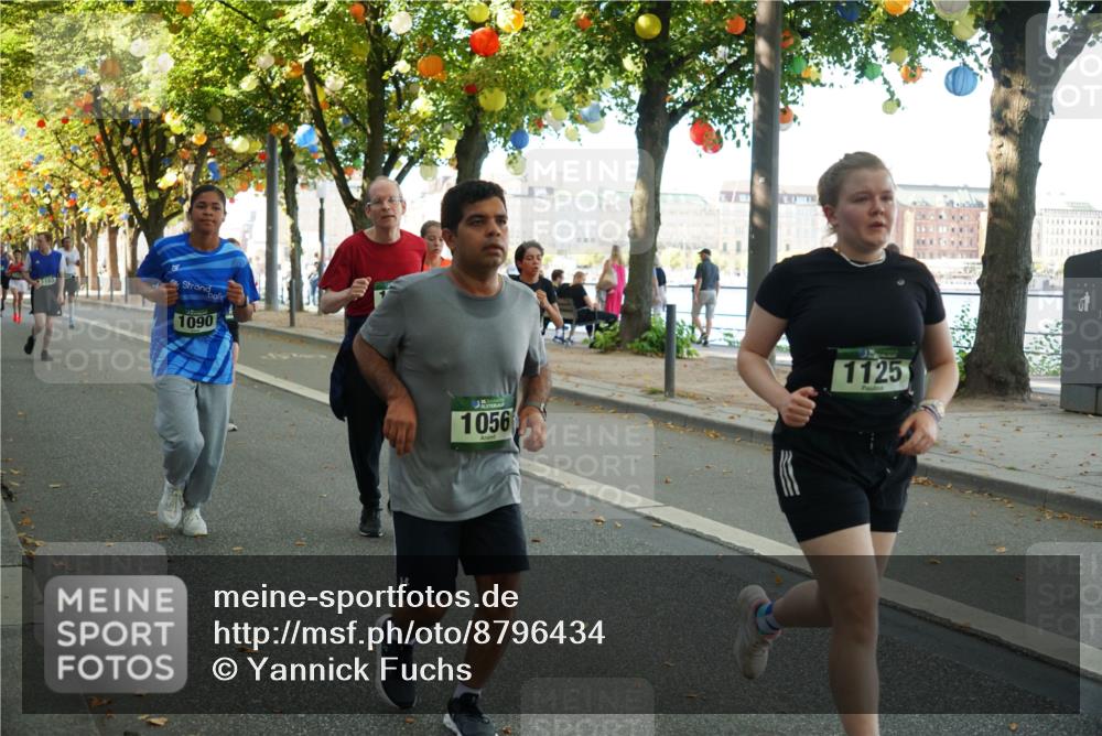 07.09.2025 - BARMER Alsterlauf Yannick Fuchs http://msf.ph/oto/8796434 07.09.2025 11:44:37 Laufen 1090, 1056, 1125 meine-sportfotos.de