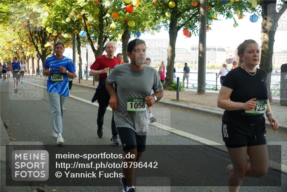 07.09.2025 - BARMER Alsterlauf Yannick Fuchs http://msf.ph/oto/8796442 07.09.2025 11:44:37 Laufen 1163, 1090, 33, 1056, 125 meine-sportfotos.de
