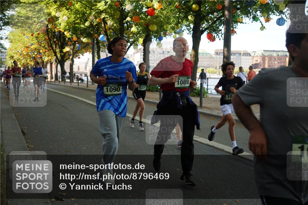 07.09.2025 - BARMER Alsterlauf Yannick Fuchs http://msf.ph/oto/8796469 07.09.2025 11:44:37 Laufen 1162, 1090, 8338, 1089, 10, 10 meine-sportfotos.de