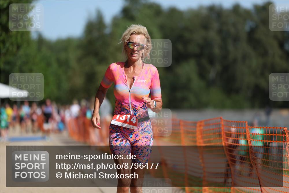 07.09.2025 - 19. Norderstedt Triathlon Michael Strokosch http://msf.ph/oto/8796477 07.09.2025 11:55:02 Laufen 1314 meine-sportfotos.de
