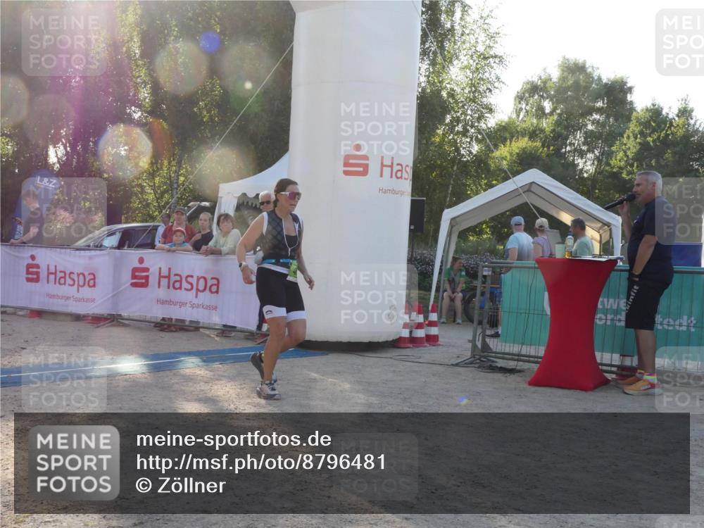 07.09.2025 - 19. Norderstedt Triathlon Zöllner http://msf.ph/oto/8796481 07.09.2025 17:15:11 Ziel 461 meine-sportfotos.de