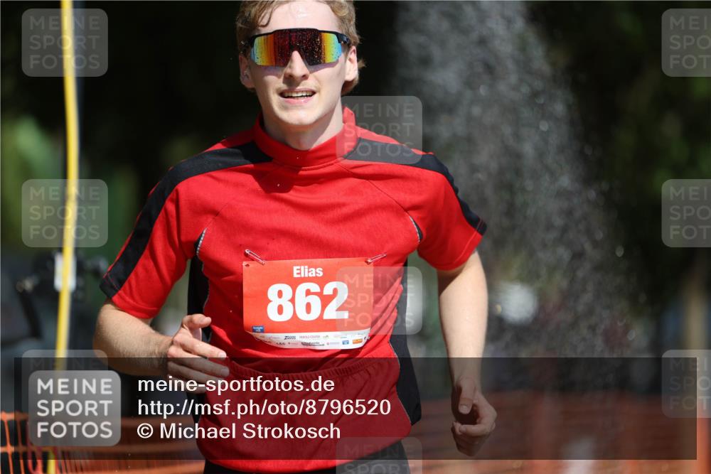 07.09.2025 - 19. Norderstedt Triathlon Michael Strokosch http://msf.ph/oto/8796520 07.09.2025 12:19:53 Laufen 215, 791, 815, 837, 862, 1265 meine-sportfotos.de