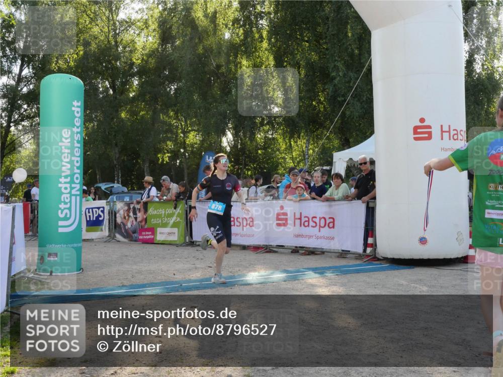 07.09.2025 - 19. Norderstedt Triathlon Zöllner http://msf.ph/oto/8796527 07.09.2025 17:15:53 Ziel 878 meine-sportfotos.de