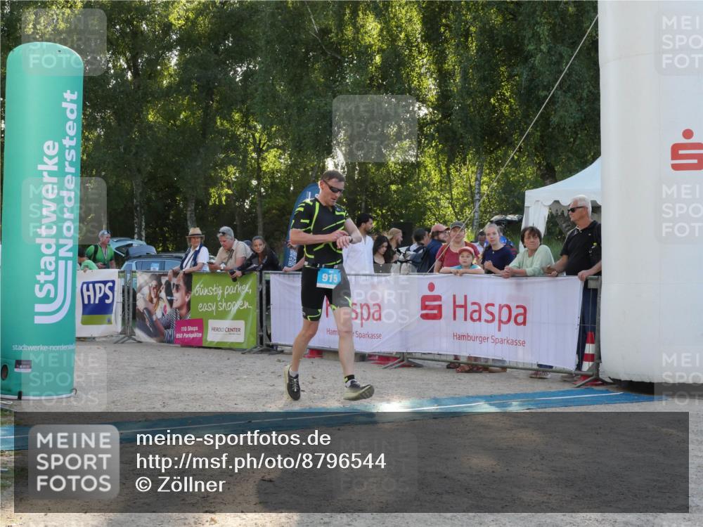 07.09.2025 - 19. Norderstedt Triathlon Zöllner http://msf.ph/oto/8796544 07.09.2025 17:16:00 Ziel 915 meine-sportfotos.de