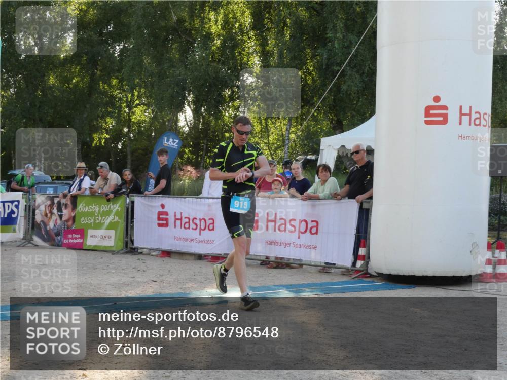 07.09.2025 - 19. Norderstedt Triathlon Zöllner http://msf.ph/oto/8796548 07.09.2025 17:16:01 Ziel 915 meine-sportfotos.de