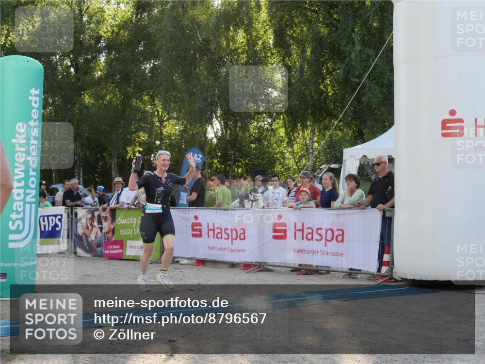 07.09.2025 - 19. Norderstedt Triathlon Zöllner http://msf.ph/oto/8796567 07.09.2025 17:16:20 Ziel 1450 meine-sportfotos.de