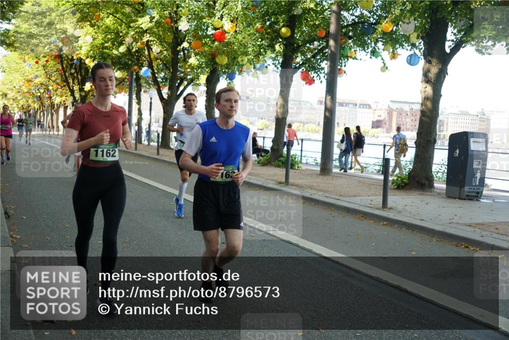 07.09.2025 - BARMER Alsterlauf Yannick Fuchs http://msf.ph/oto/8796573 07.09.2025 11:44:42 Laufen 1162 meine-sportfotos.de