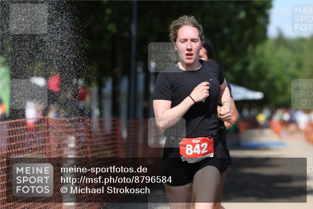 07.09.2025 - 19. Norderstedt Triathlon Michael Strokosch http://msf.ph/oto/8796584 07.09.2025 13:54:45 Laufen 270, 321, 842 meine-sportfotos.de