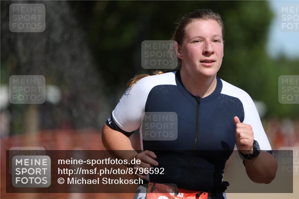 07.09.2025 - 19. Norderstedt Triathlon Michael Strokosch http://msf.ph/oto/8796592 07.09.2025 12:19:59 Laufen 215, 791, 815, 1225 meine-sportfotos.de