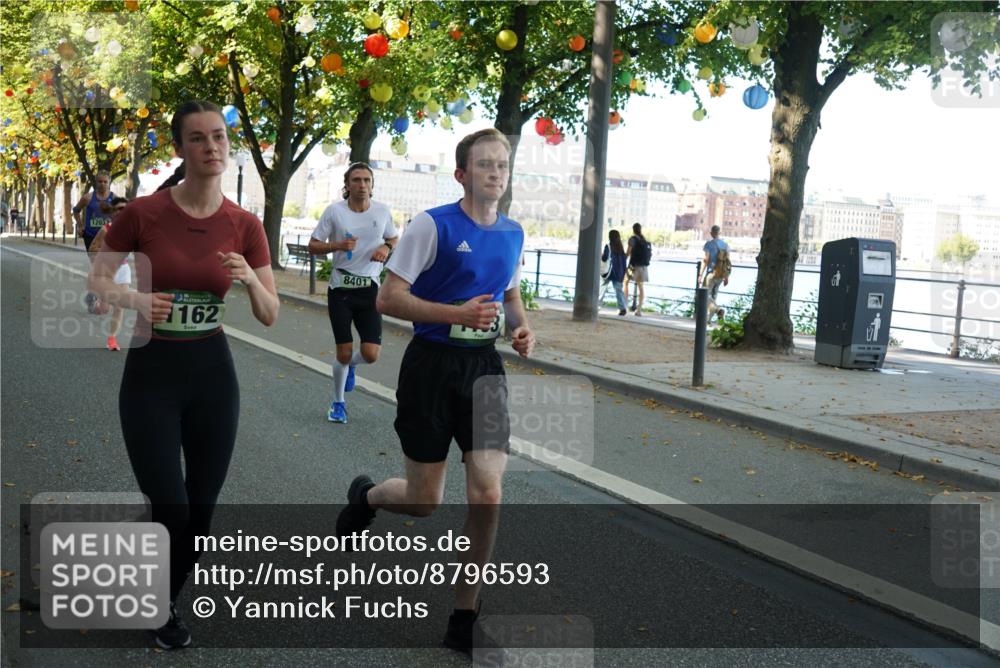 07.09.2025 - BARMER Alsterlauf Yannick Fuchs http://msf.ph/oto/8796593 07.09.2025 11:44:42 Laufen 1203, 162, 8401 meine-sportfotos.de