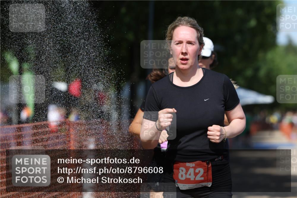 07.09.2025 - 19. Norderstedt Triathlon Michael Strokosch http://msf.ph/oto/8796608 07.09.2025 13:54:46 Laufen 270, 321, 842 meine-sportfotos.de