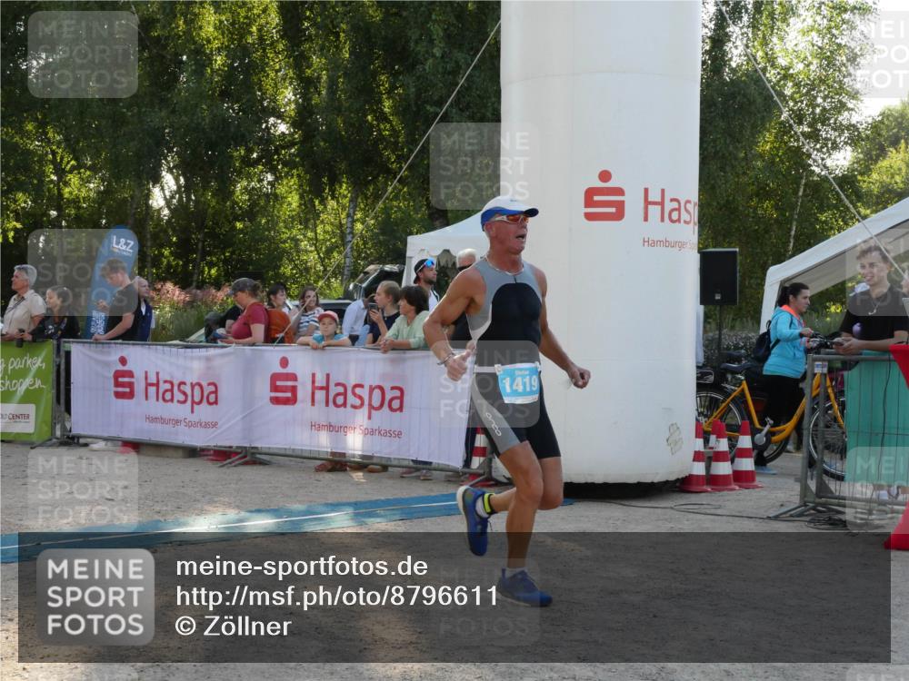 07.09.2025 - 19. Norderstedt Triathlon Zöllner http://msf.ph/oto/8796611 07.09.2025 17:16:40 Ziel 1419 meine-sportfotos.de