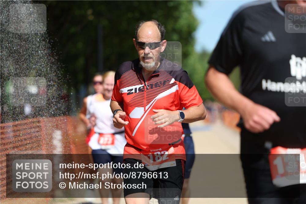07.09.2025 - 19. Norderstedt Triathlon Michael Strokosch http://msf.ph/oto/8796613 07.09.2025 13:03:28 Laufen 157, 182, 207, 273, 724, 739, 1317 meine-sportfotos.de