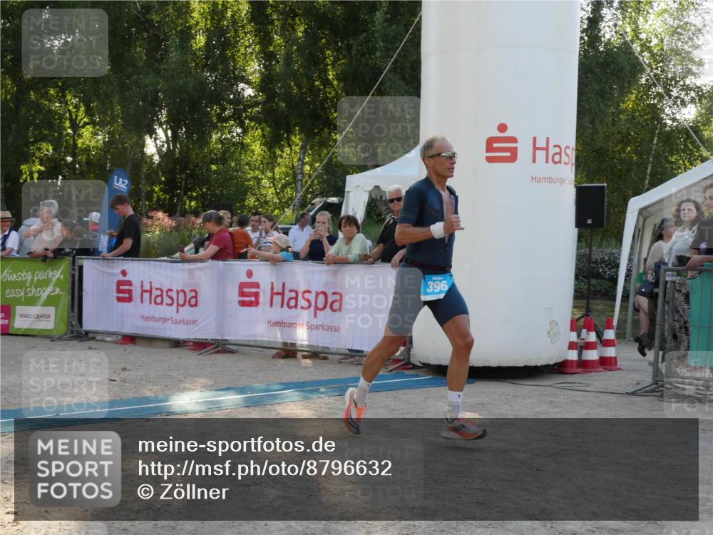 07.09.2025 - 19. Norderstedt Triathlon Zöllner http://msf.ph/oto/8796632 07.09.2025 17:16:52 Ziel 396 meine-sportfotos.de