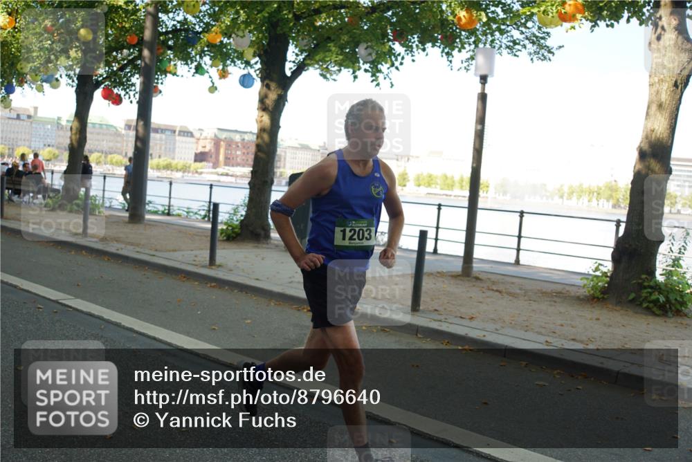07.09.2025 - BARMER Alsterlauf Yannick Fuchs http://msf.ph/oto/8796640 07.09.2025 11:44:46 Laufen 1203 meine-sportfotos.de