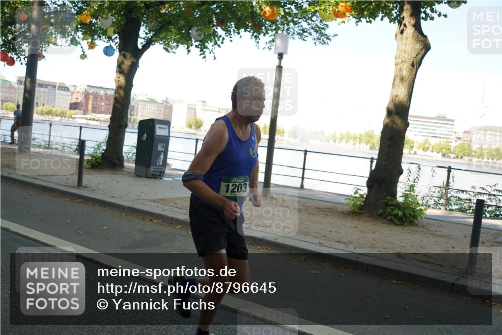 07.09.2025 - BARMER Alsterlauf Yannick Fuchs http://msf.ph/oto/8796645 07.09.2025 11:44:46 Laufen 1203 meine-sportfotos.de