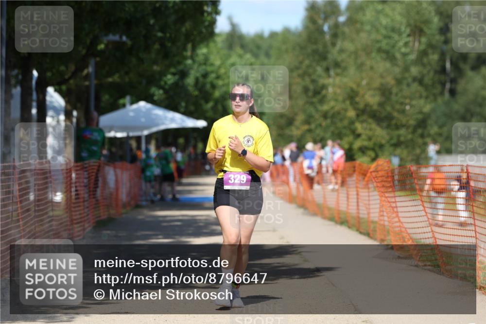 07.09.2025 - 19. Norderstedt Triathlon Michael Strokosch http://msf.ph/oto/8796647 07.09.2025 13:55:29 Laufen 329 meine-sportfotos.de