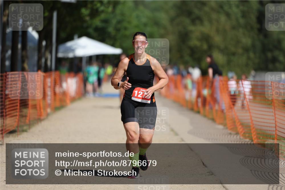 07.09.2025 - 19. Norderstedt Triathlon Michael Strokosch http://msf.ph/oto/8796679 07.09.2025 12:20:10 Laufen 140, 1278 meine-sportfotos.de