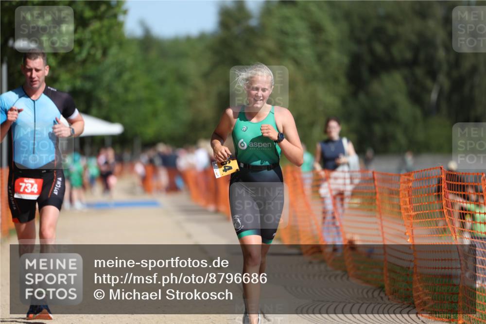 07.09.2025 - 19. Norderstedt Triathlon Michael Strokosch http://msf.ph/oto/8796686 07.09.2025 11:55:29 Laufen 228, 710, 734, 1164, 1173, 1202 meine-sportfotos.de