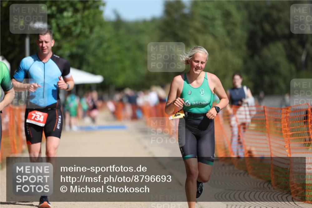 07.09.2025 - 19. Norderstedt Triathlon Michael Strokosch http://msf.ph/oto/8796693 07.09.2025 11:55:29 Laufen 228, 710, 734, 1164, 1173, 1202 meine-sportfotos.de