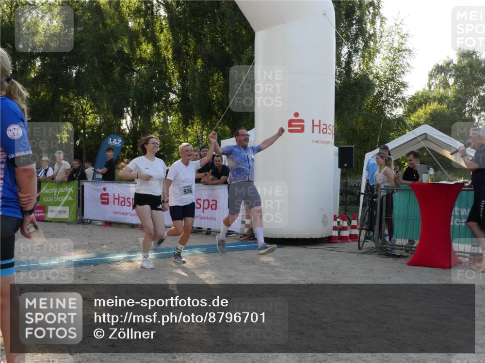 07.09.2025 - 19. Norderstedt Triathlon Zöllner http://msf.ph/oto/8796701 07.09.2025 17:19:26 Ziel 936 meine-sportfotos.de