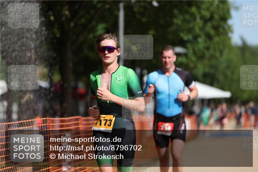 07.09.2025 - 19. Norderstedt Triathlon Michael Strokosch http://msf.ph/oto/8796702 07.09.2025 11:55:29 Laufen 228, 710, 734, 1164, 1173, 1202 meine-sportfotos.de