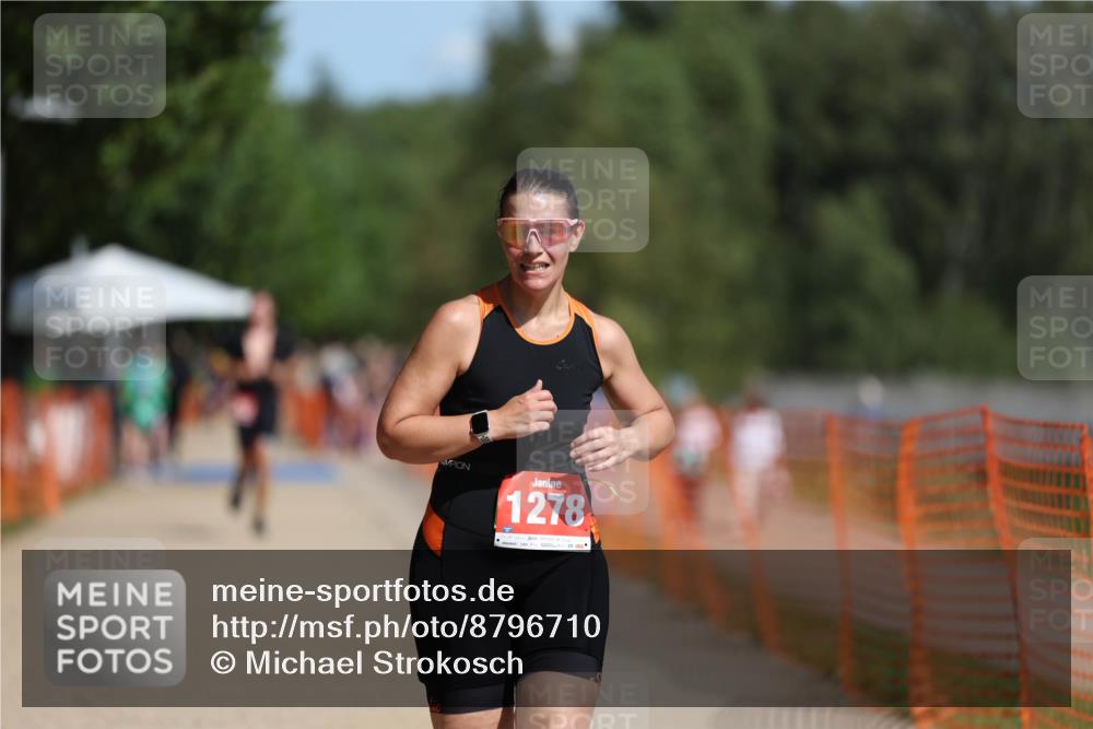 07.09.2025 - 19. Norderstedt Triathlon Michael Strokosch http://msf.ph/oto/8796710 07.09.2025 12:20:12 Laufen 140, 1278 meine-sportfotos.de