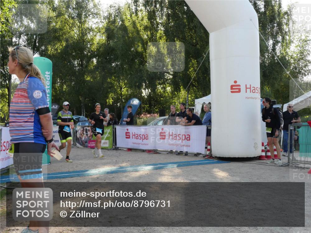 07.09.2025 - 19. Norderstedt Triathlon Zöllner http://msf.ph/oto/8796731 07.09.2025 17:19:42 Ziel 397, 1475 meine-sportfotos.de