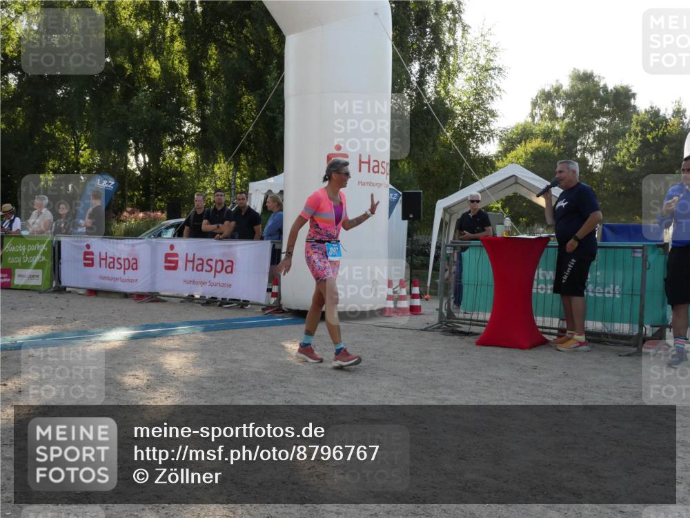 07.09.2025 - 19. Norderstedt Triathlon Zöllner http://msf.ph/oto/8796767 07.09.2025 17:19:54 Ziel 897 meine-sportfotos.de