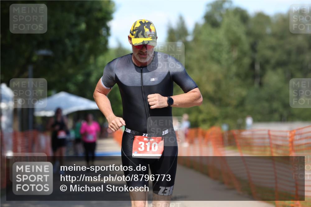 07.09.2025 - 19. Norderstedt Triathlon Michael Strokosch http://msf.ph/oto/8796773 07.09.2025 13:56:29 Laufen 310 meine-sportfotos.de