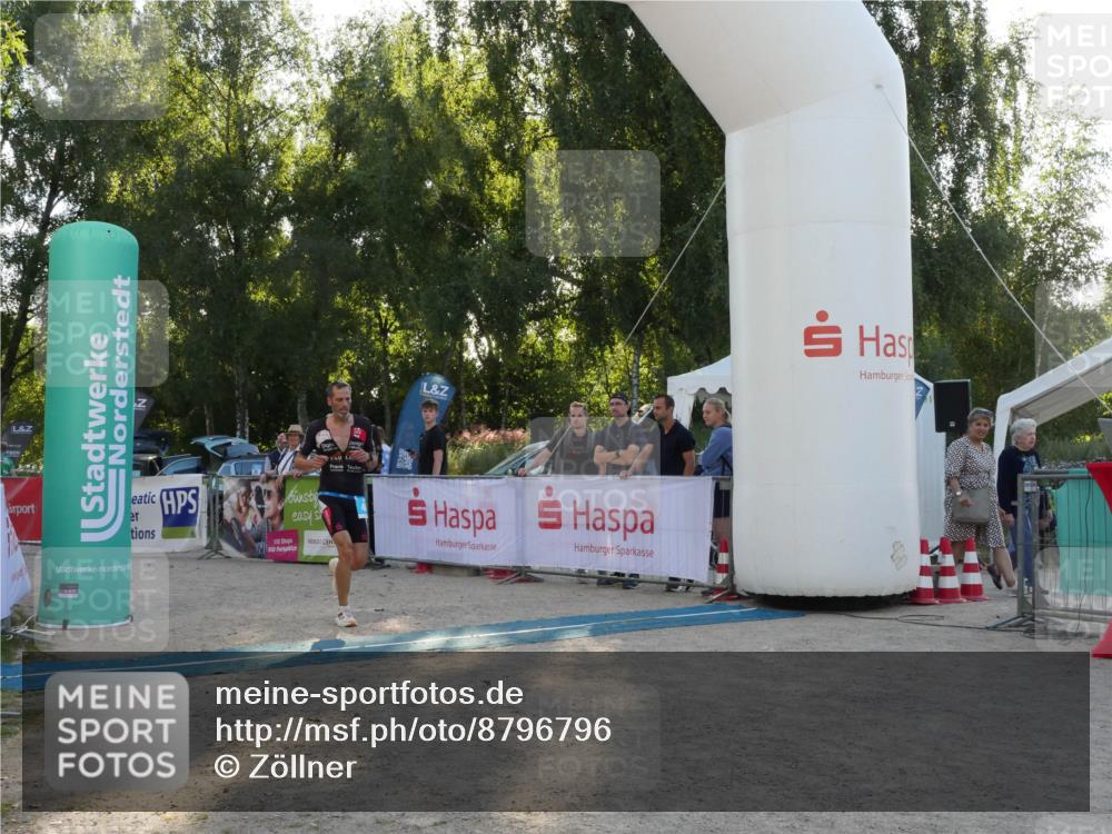07.09.2025 - 19. Norderstedt Triathlon Zöllner http://msf.ph/oto/8796796 07.09.2025 17:20:31 Ziel 406 meine-sportfotos.de