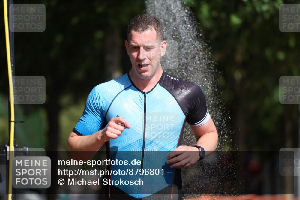 07.09.2025 - 19. Norderstedt Triathlon Michael Strokosch http://msf.ph/oto/8796801 07.09.2025 11:55:32 Laufen 734, 1164, 1173 meine-sportfotos.de