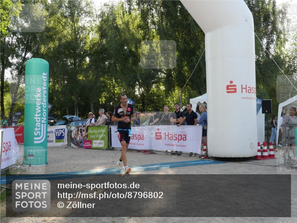 07.09.2025 - 19. Norderstedt Triathlon Zöllner http://msf.ph/oto/8796802 07.09.2025 17:20:31 Ziel 406 meine-sportfotos.de