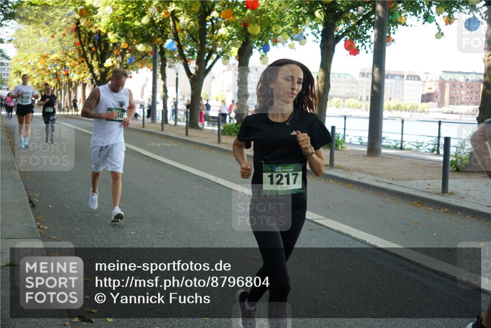 07.09.2025 - BARMER Alsterlauf Yannick Fuchs http://msf.ph/oto/8796804 07.09.2025 11:44:53 Laufen 1125, 50, 136, 1217 meine-sportfotos.de