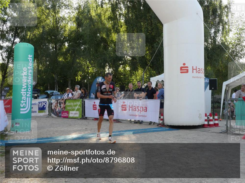 07.09.2025 - 19. Norderstedt Triathlon Zöllner http://msf.ph/oto/8796808 07.09.2025 17:20:32 Ziel 406 meine-sportfotos.de