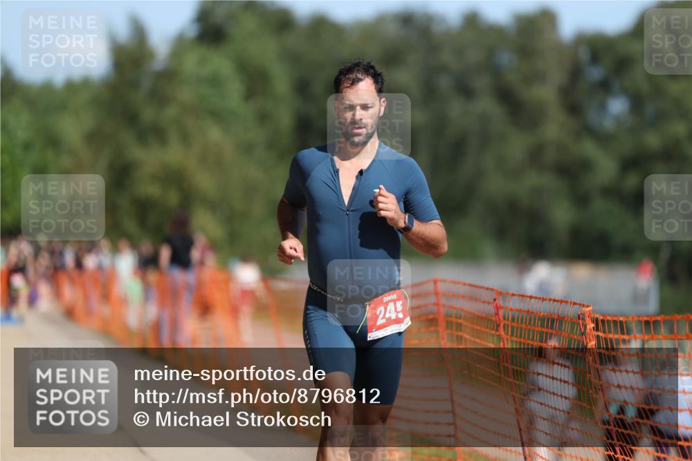 07.09.2025 - 19. Norderstedt Triathlon Michael Strokosch http://msf.ph/oto/8796812 07.09.2025 12:20:42 Laufen 245 meine-sportfotos.de