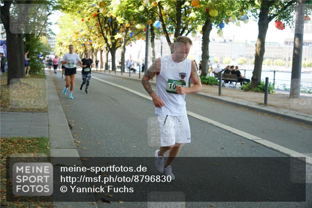 07.09.2025 - BARMER Alsterlauf Yannick Fuchs http://msf.ph/oto/8796830 07.09.2025 11:44:54 Laufen 10 meine-sportfotos.de