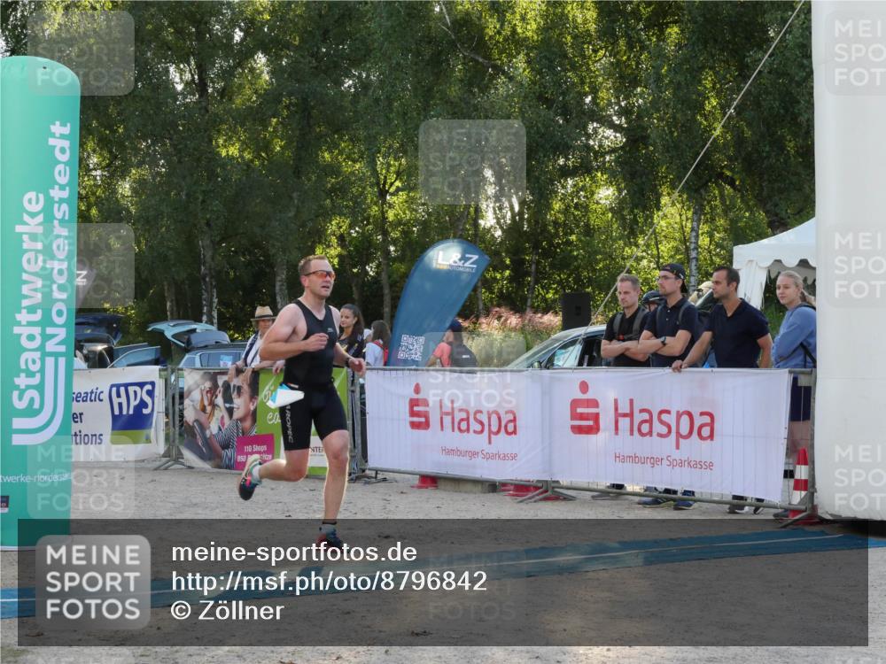 07.09.2025 - 19. Norderstedt Triathlon Zöllner http://msf.ph/oto/8796842 07.09.2025 17:21:06 Ziel 893 meine-sportfotos.de