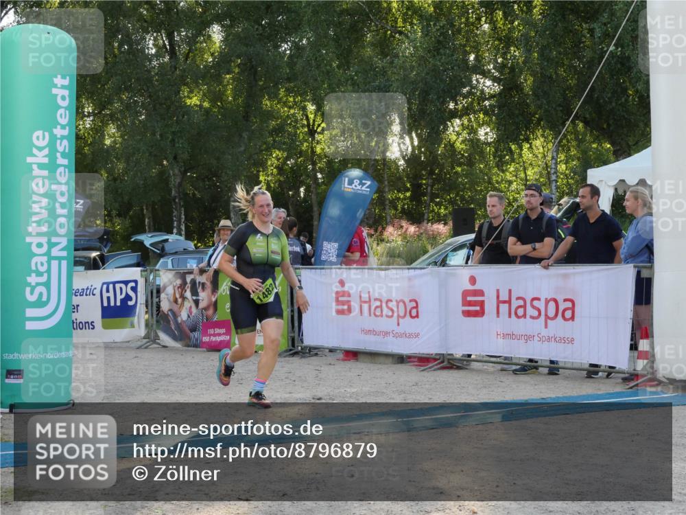 07.09.2025 - 19. Norderstedt Triathlon Zöllner http://msf.ph/oto/8796879 07.09.2025 17:22:24 Ziel 923, 1482 meine-sportfotos.de