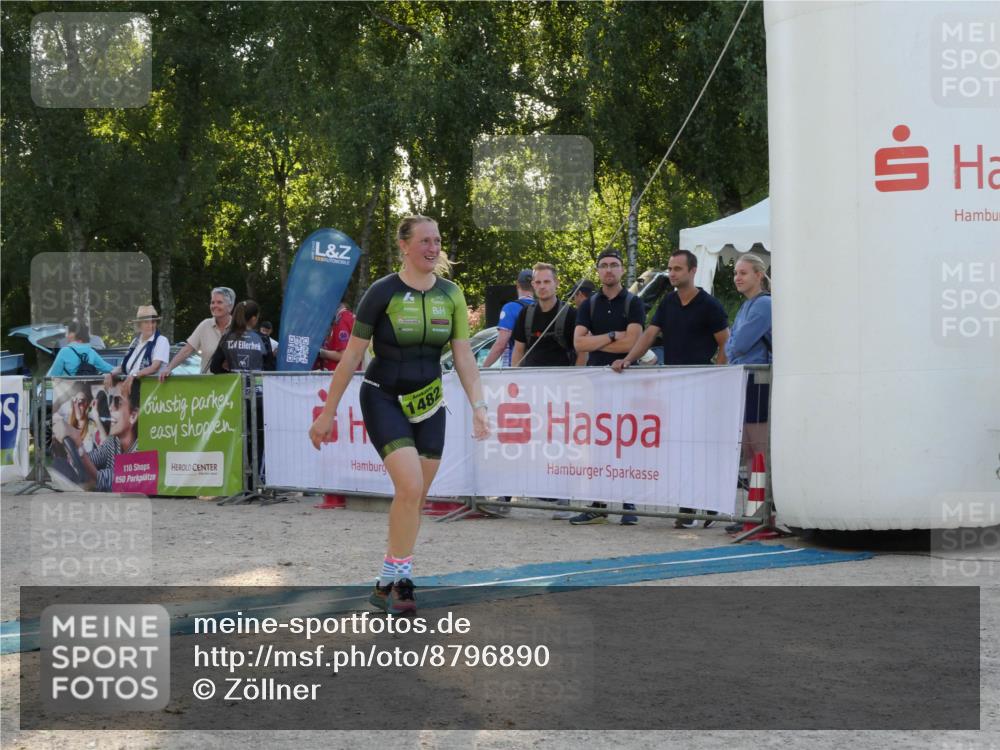 07.09.2025 - 19. Norderstedt Triathlon Zöllner http://msf.ph/oto/8796890 07.09.2025 17:22:26 Ziel 1482 meine-sportfotos.de