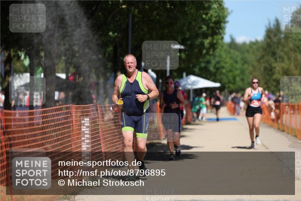 07.09.2025 - 19. Norderstedt Triathlon Michael Strokosch http://msf.ph/oto/8796895 07.09.2025 13:03:55 Laufen 216, 218, 725, 1339, 1385 meine-sportfotos.de