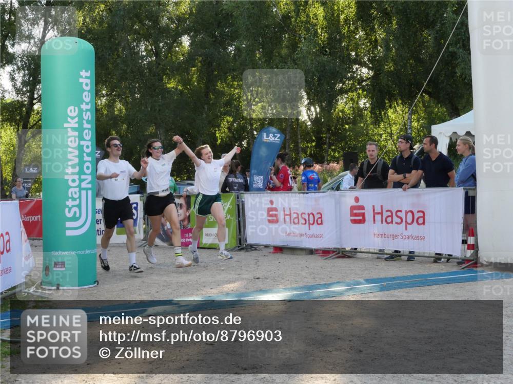 07.09.2025 - 19. Norderstedt Triathlon Zöllner http://msf.ph/oto/8796903 07.09.2025 17:22:36 Ziel 937 meine-sportfotos.de