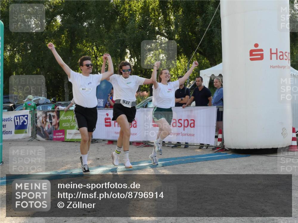 07.09.2025 - 19. Norderstedt Triathlon Zöllner http://msf.ph/oto/8796914 07.09.2025 17:22:37 Ziel 937 meine-sportfotos.de