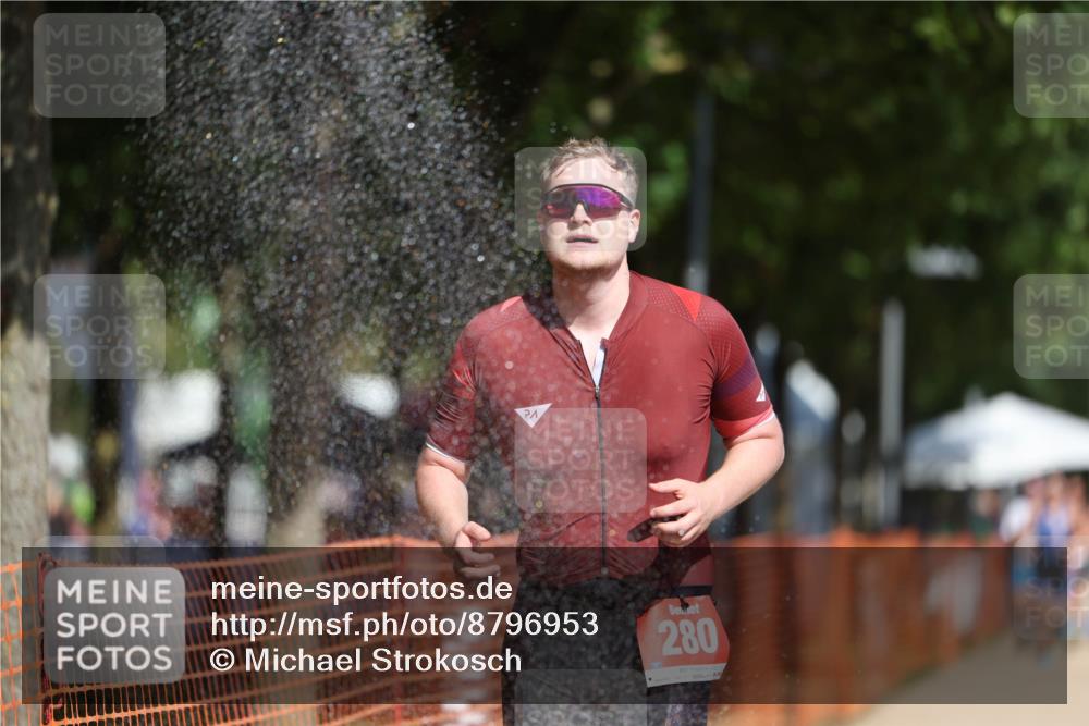 07.09.2025 - 19. Norderstedt Triathlon Michael Strokosch http://msf.ph/oto/8796953 07.09.2025 12:21:01 Laufen 280, 1258, 1368 meine-sportfotos.de